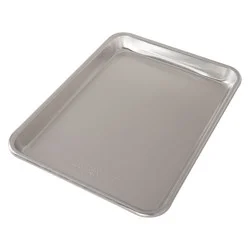 Nordic Ware Naturals Quarter Sheet Pan: Aluminum Baking Sheet, Quarter Sheet Pan, Hand Wash, Oven-Safe, 13"x9.6"
